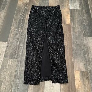 H&M Black Sequin Maxi Pencil Skirt Size Medium with Sexy Front Slit Stretch